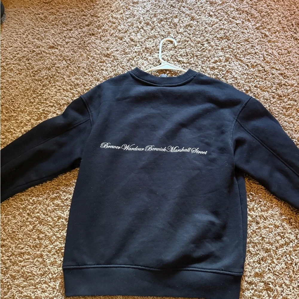 H&M Men's Classic Black Crewneck Sweater - Picture 5 of 5